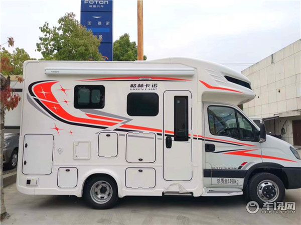 2020款依维柯中额头双拓展房车 金冠格林卡诺F329D