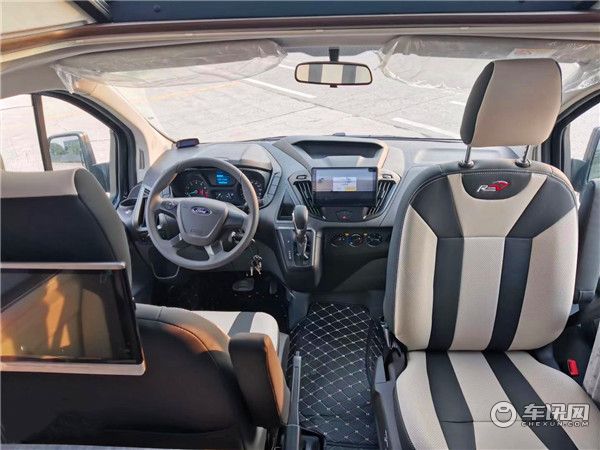 2020款福特新全顺B型商务房车 瑞弗启界R500用旅行拓展人生