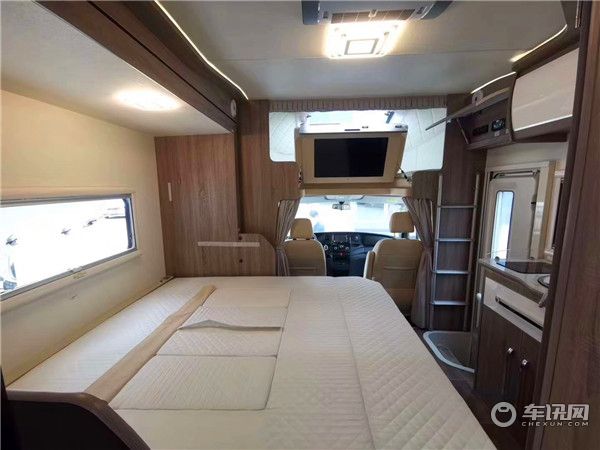 2020款依维柯中额头双拓展房车 金冠格林卡诺F329D