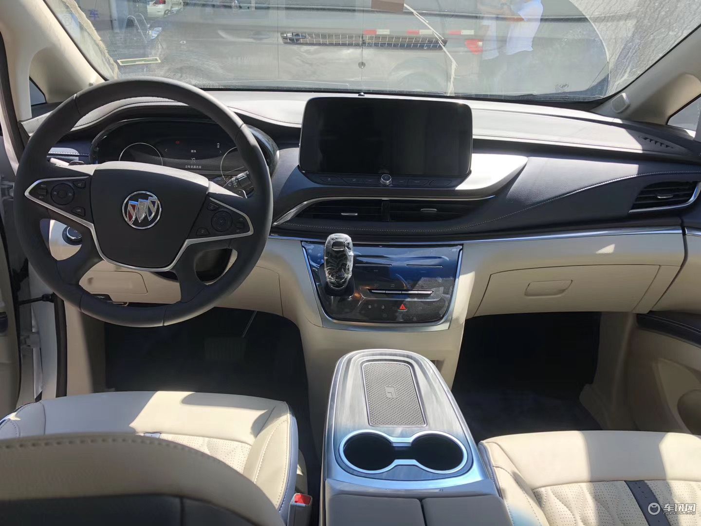 car_1_1_b9de5d55e5674627ac0d185b9f716797.JPG
