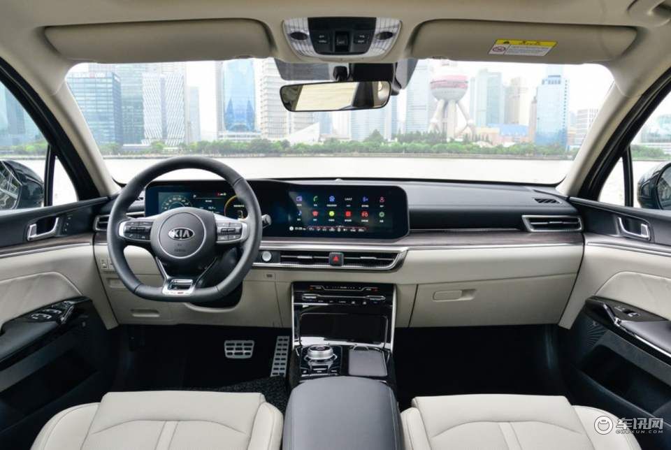 全新起亚K5凯酷这款车上市当晚,就“优惠”了2万多元?