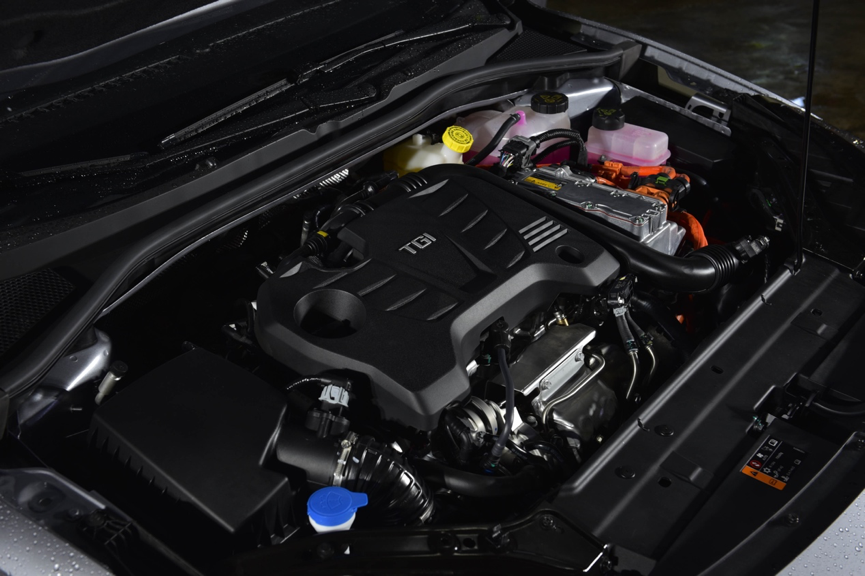 运动环保兼具，起价13.98万元，第三代名爵6 PHEV上市抢先实拍