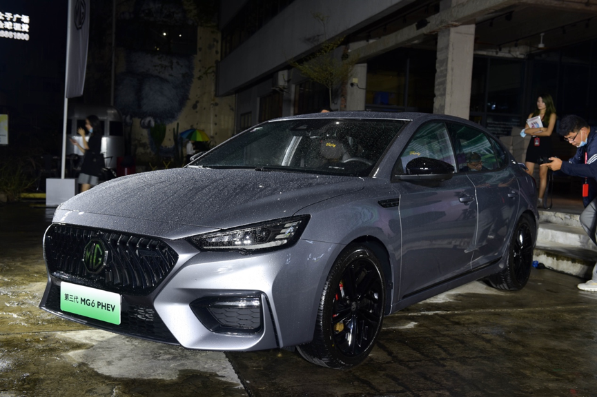 运动环保兼具，起价13.98万元，第三代名爵6 PHEV上市抢先实拍