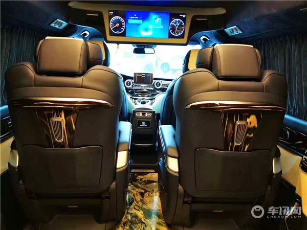 2020新款奔驰V260L商务车 高顶迈巴赫奢石版