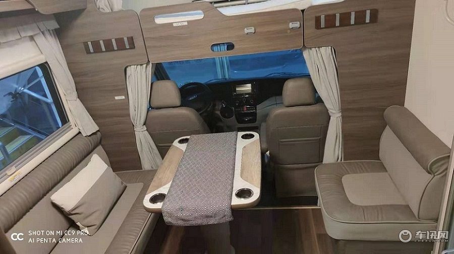 金冠房车全新车型——格林卡诺329E款房车，新车在店