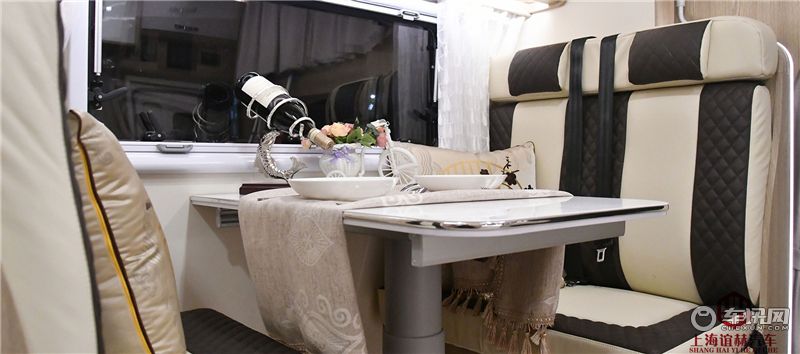 2020款铂驰帕亚尼双拓展房车 进口依维柯底盘 国六排放