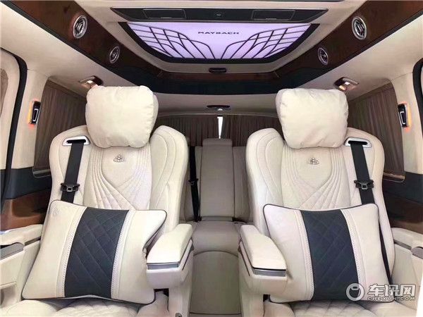 20款奔驰V260L改装迈巴赫VS900 高顶 内饰奢华