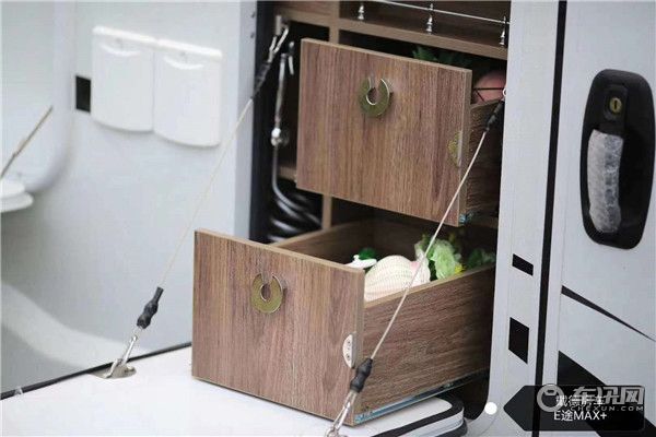 2020新款戴德E途MAX+双拓展房车 进口依维柯国六标准上牌无忧