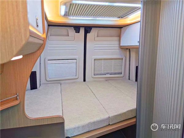 瑞弗启界R500福特新全顺 商旅两用房车火爆来袭