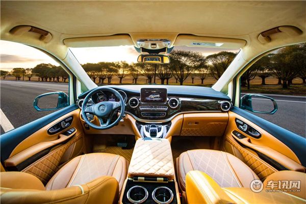 奔驰2020款V260L国六改装高顶七座商务车多少钱