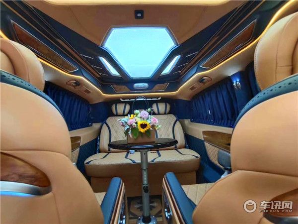 2020款奔驰V级迈巴赫VS680高顶商务车 心所向驰以恒