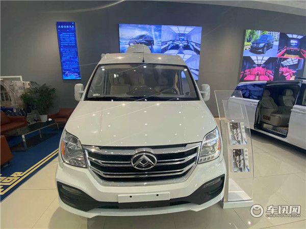 顺旅打造大通V80短轴蜂巢房车 五座三卧满足出行必要需求