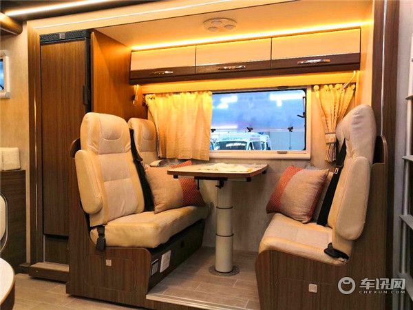 2020款瑞弗V820双拓展房车 中美合资 品质保证