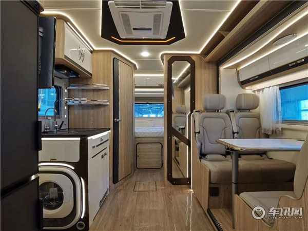 铂驰国产依维柯双拓展铂钻版 新车首发即为爆款