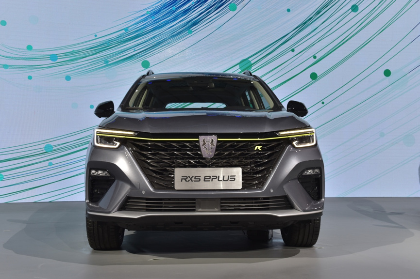 300马力，油耗1.6升，荣威RX5 ePLUS上市，起售价15.58万元