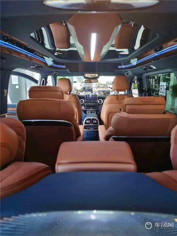 2020新款奔驰V260L高顶商务车 罗伦士天际七座版