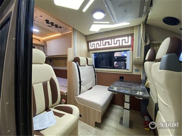 2020款顺旅房车 V80B型房车 小身材大空间 