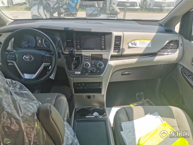 丰田塞纳MPV代表车型 国庆期间降价促销