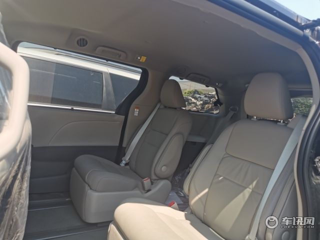 丰田塞纳MPV代表车型 国庆期间降价促销