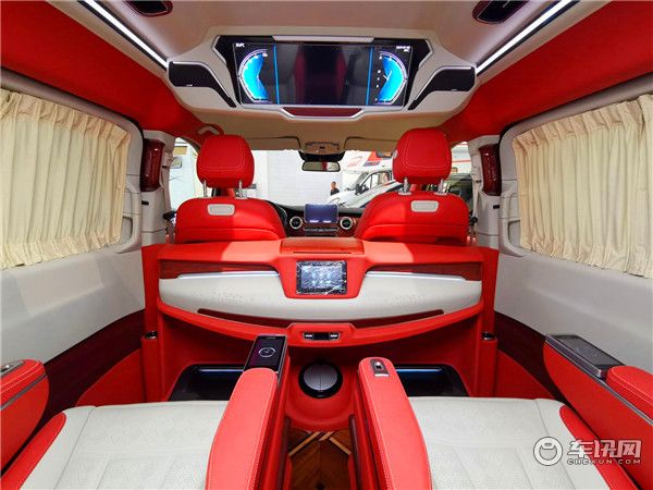 2020款奔驰V260L七座商务车 改装高顶傲旋大白鲨国六现车