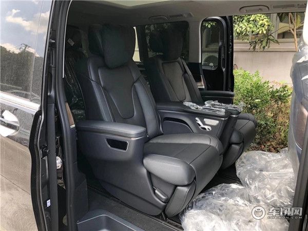2021款奔驰V260L七座商务车 全新设计驰之以恒