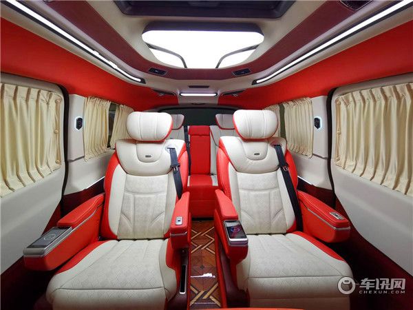 2020款奔驰V260L七座商务车 改装高顶傲旋大白鲨国六现车