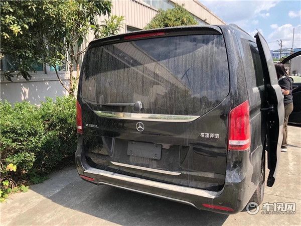 2021款奔驰V260L七座商务车 全新设计驰之以恒