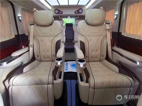 2020款奔驰V260L七座商务车 改装迈巴赫VS980豪华MPV