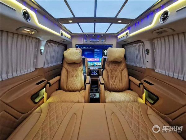 2020款奔驰VS680迈巴赫MPV 流线型高顶全隔断升降电视