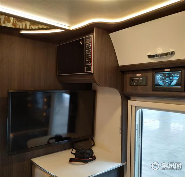 铂驰梦想家小额头C型房车 无拓展 依维柯系列车型