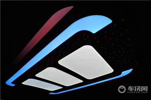 2020款奔驰威霆改装商务车换装9速发动机强劲心脏