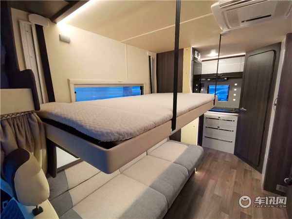 2020款铂驰房车旅行家C型大额头单拓 空间大细节不比商务车差