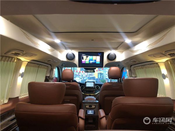 2020款奔驰V260L高顶七座 私人定制黄金版最新优惠
