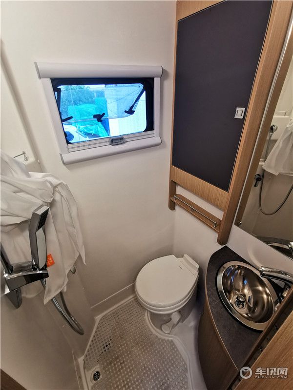 奇瑞瑞弗V820双拓展房车 中美合资大品牌 现车到店 价格惊爆