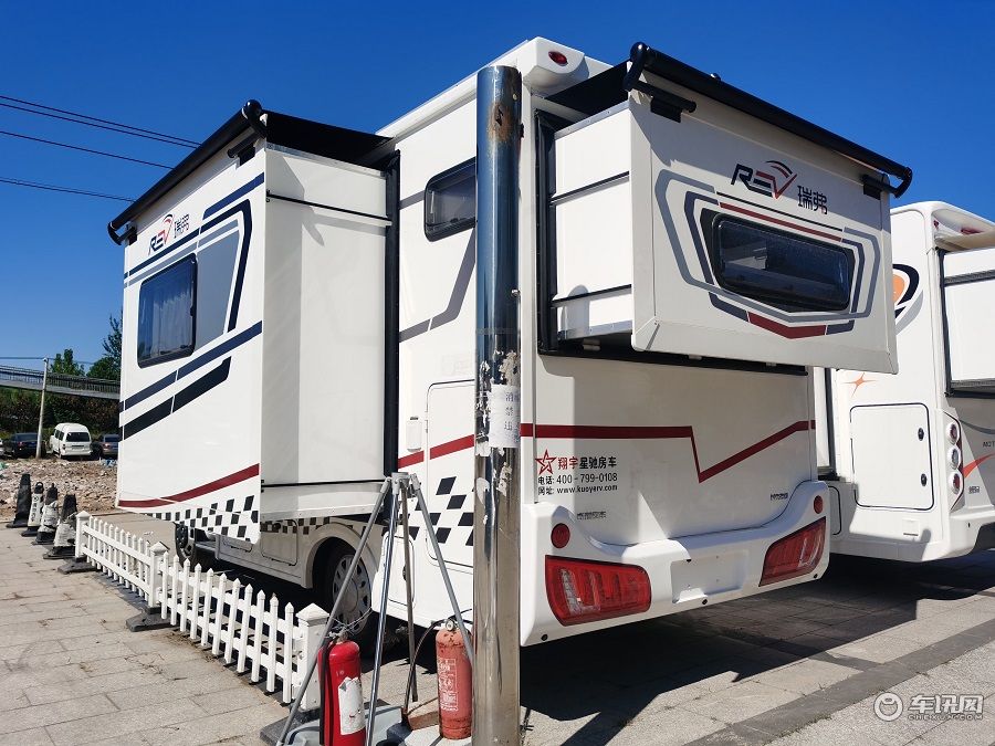 2020款全新一代瑞弗V820双拓展房车，现车在店多钱，