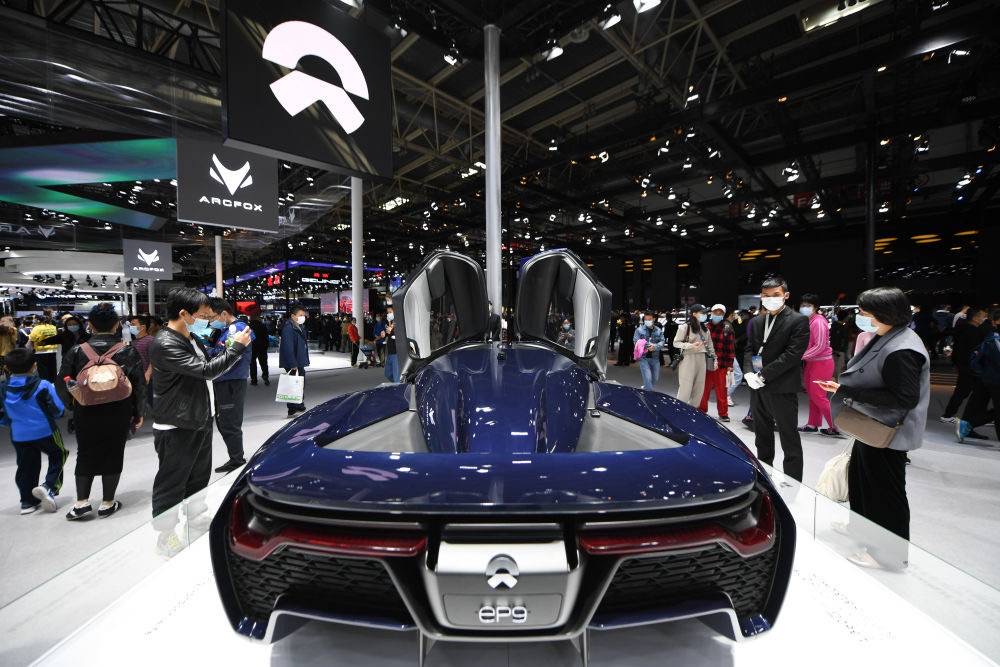 新华社连发蔚来通稿-聚焦用户、技术和产业链创新