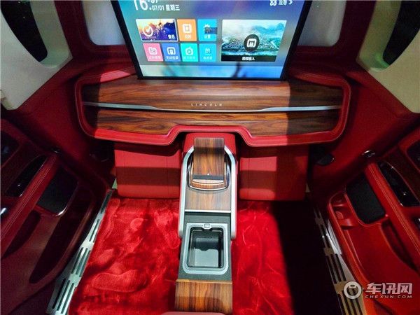 2020款林肯领袖一号 总统座驾加长版更有面子的豪华商务车座驾