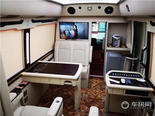 长款房车丰田考斯特空间内饰酷房车哪里卖？北京丰田店