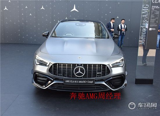 20款奔驰CLA45S 哑光灰现车更具灵动魅力