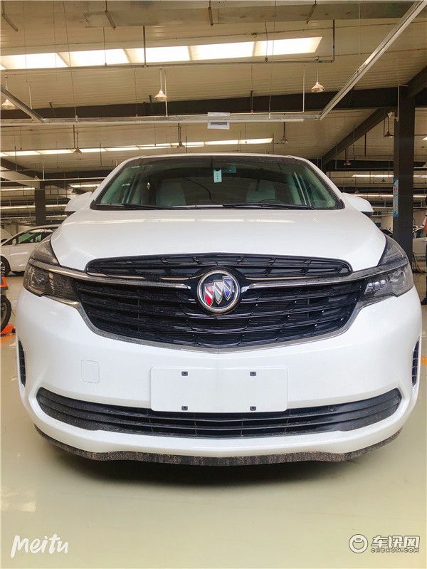 2020款别克陆上公务舱定制版商务车 国内商务车标杆