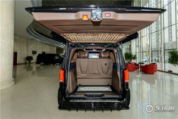 2020款奔驰V260L 改装VS980 高顶七座商务车 店庆优惠中