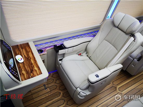 丰田考斯特[21款] 12座考斯特价格