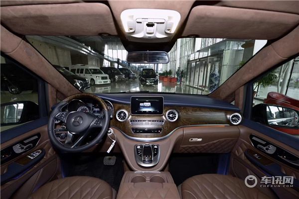 2020款奔驰V260L 改装VS980 高顶七座商务车 店庆优惠中