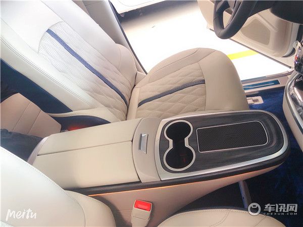 2020款别克陆上公务舱定制版商务车 国内商务车标杆