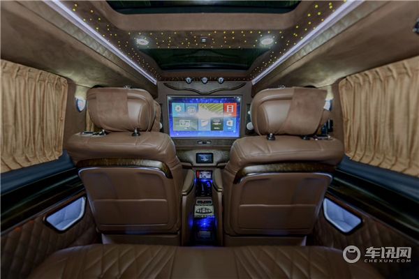 2020款奔驰V260L 改装VS980 高顶七座商务车 店庆优惠中
