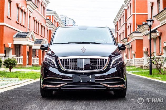 2020款奔驰威霆 定制 平顶七座商务车 巴宝莉联名合作款