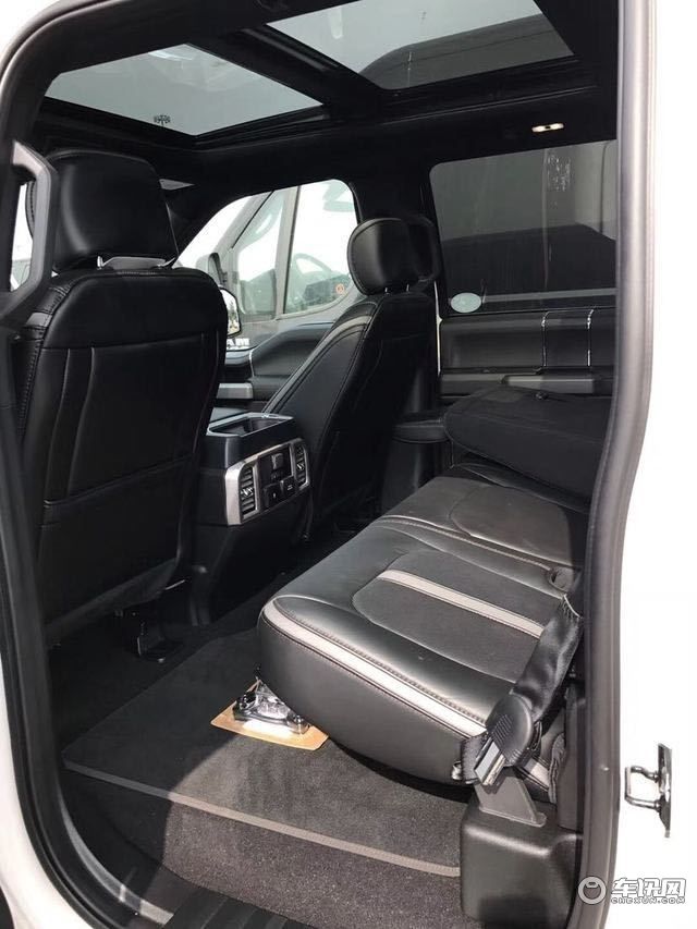 福特F150大尺寸皮卡 进口车整体走向豪华