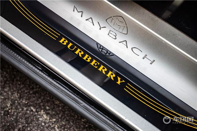 2020款奔驰威霆 定制 平顶七座商务车 巴宝莉联名合作款