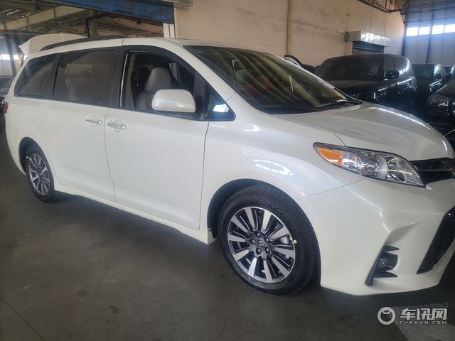 20款塞纳墨版两驱XLE 国六现车预售中