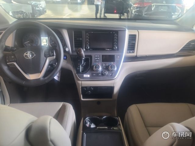 20款塞纳墨版两驱XLE 国六现车预售中